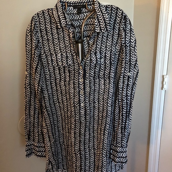 J. Crew Tops - J. Crew Long Sleeve XXS Blouse